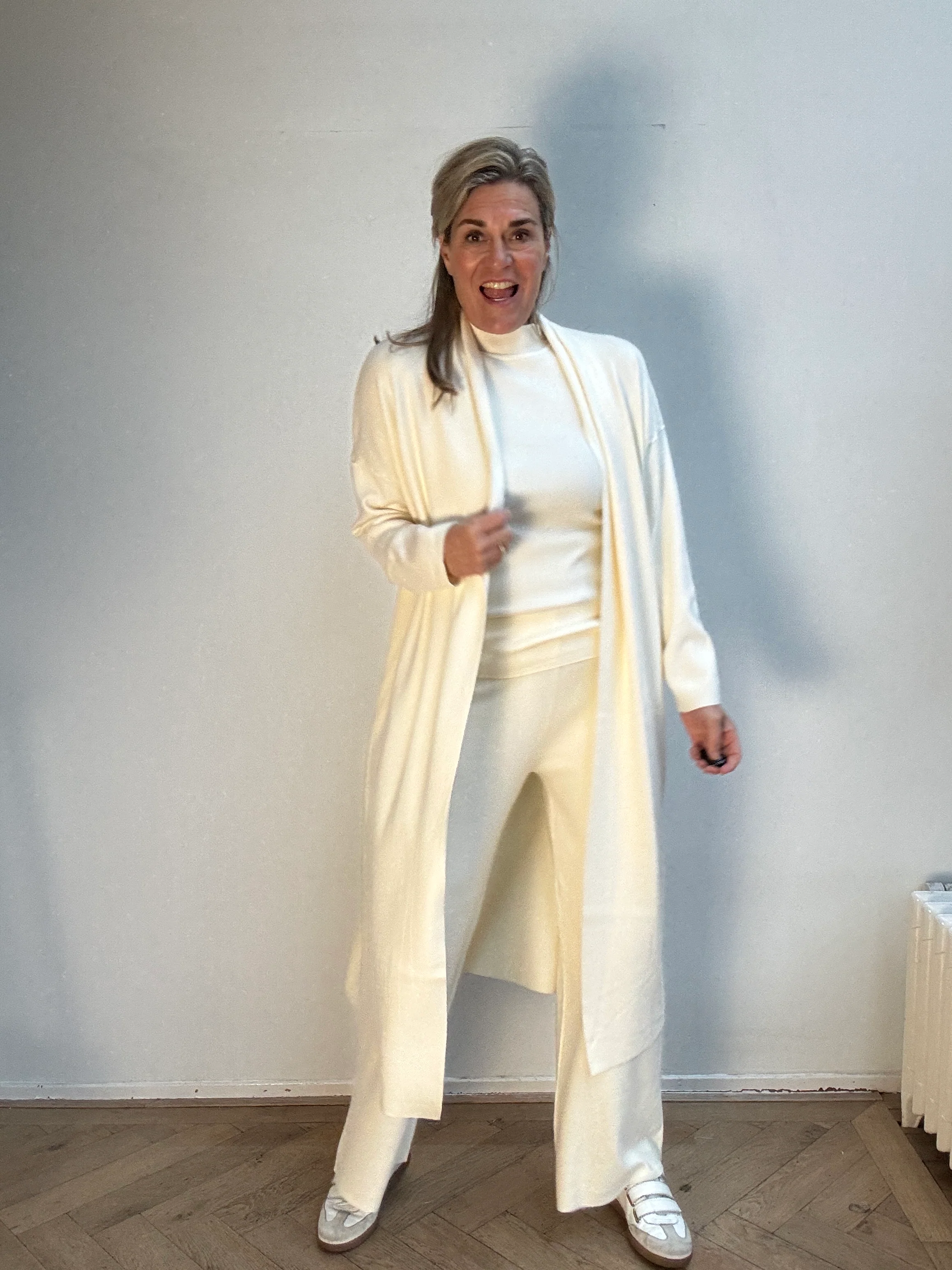 Set - Judie - Image 4